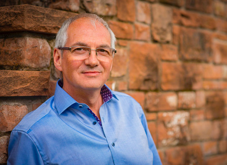 Dr Quentin Simpson - Chartered Clinical Psychologist and a qualified Systemic Psychotherapist